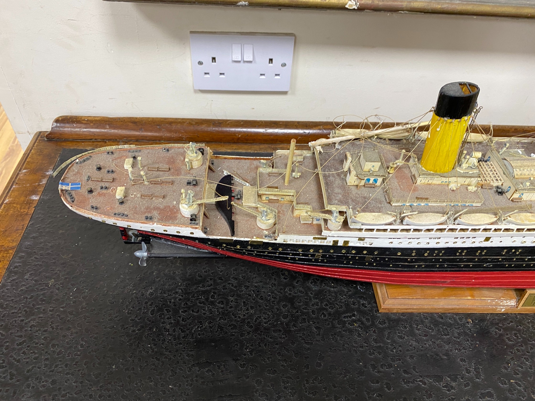 A kit built model of the Titanic, length 109cm